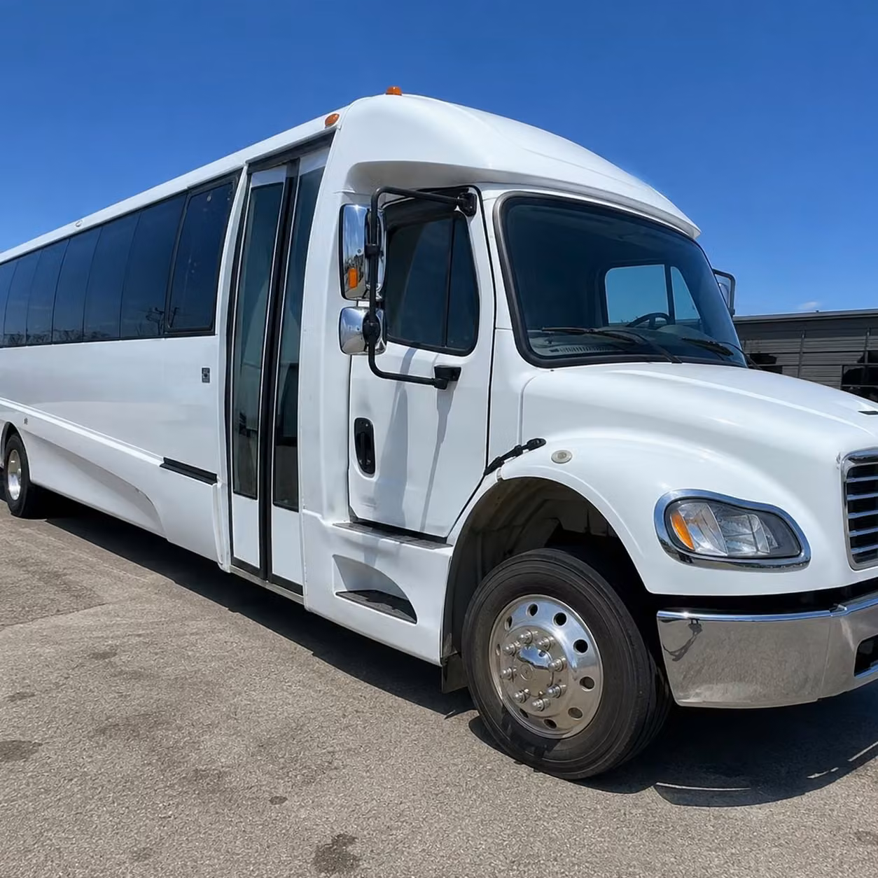minibus rentals for smaller mesa prom groups who want their own ride